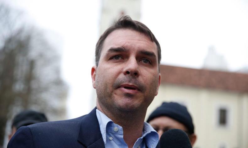 Em sua postagem, o senador ressaltou as medidas que foram feitas para proteger os povos indgenas nestes quatro anos de gesto Bolsonaro. No entanto, assim como o pai, no citou a situao atual dos povos Yanomamis em Roraima