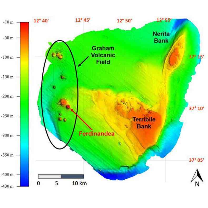 Com advento da vulcanologia moderna, fundo do mar da regio foi mapeado com detalhes extraordinrios(foto: Danilo Cavallaro)