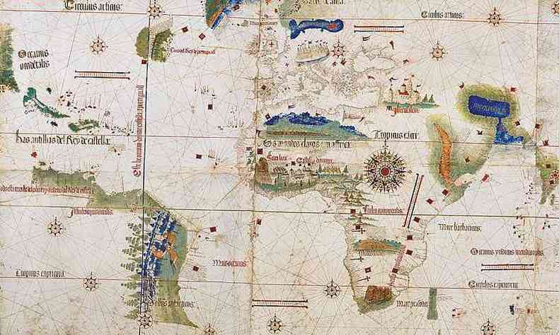 Planisfrio de Cantino (1502), um dos primeiros mapas ainda existentes mostrando o territrio do Brasil. A linha do Tratado de Tordesilhas tambm est representada.(foto: Domnio Pblico.)