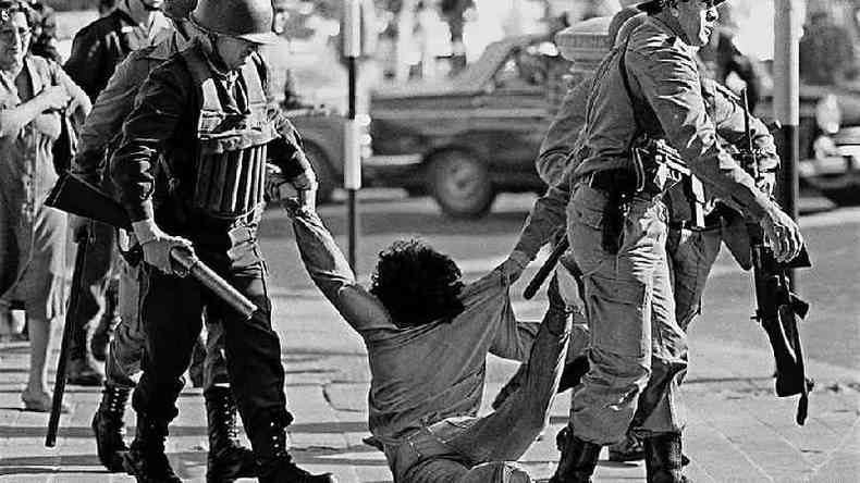 Protesto contra a ditadura em 1982