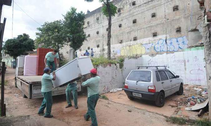 Em risco, moradores receberam ultimato para sair (foto: Túlio Santos/EM/DA Press) Em risco, moradores receberam ultimato para sair (foto: Túlio Santos/EM/DA Press)