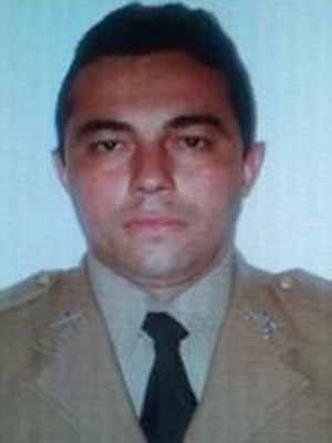 H�lio era policial militar h� 10 anos (foto: Delegacia de Investiga��es de Homic�dios/Divulga��o )