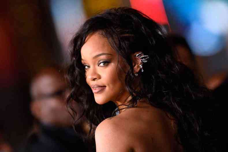 Rihanna lança a inédita 'Lift me up', tema do novo filme do Pantera Negra - Cultura - Estado de Minas