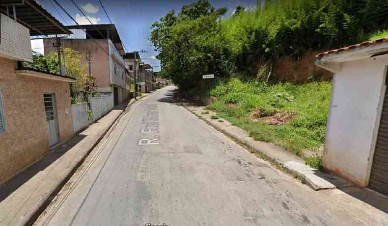 Rua em que homem foi atropelado aps discusso, em Santos Dumont