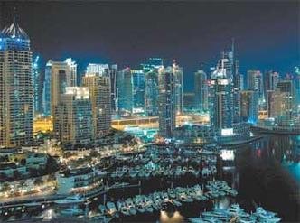 Vista de Dubai: cidade � conhecida por receber os turistas mais ricos do mundo. Nos �ltimos anos, centenas de brasileiros foram trabalhar l�(foto: MARCELO TOLEDO/DIVULGA��O)