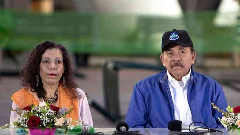 O casal que governa a Nicargua: vice-presidente Rosario Murillo, 71, e o presidente Daniel Ortega, 76