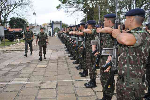 Exército Brasileiro abre concurso com 1.100 vagas