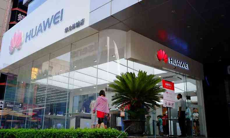 A Huawei est no centro da guerra comercial entre os dois pases(foto: Divulgacao/HUAWEI)