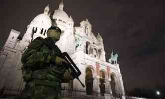 Guarda no plano Vigipirate, sistema de alerta de segurana francs(foto: JOEL SAGET/AFP)