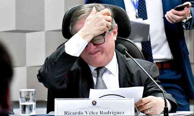 Vlez Rodrguez enfrenta contratempos no ministrio (foto: GERALDO MAGELA/AGNCIA SENADO)