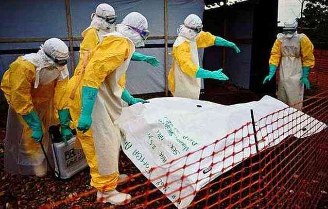 Organizao Mundial de Sade (OMS) afirmou que 1.069 mortes causadas pelo ebola foram registradas em Guin, Libria, Nigria e Serra Leoa(foto: Carl de Souza/AFP)
