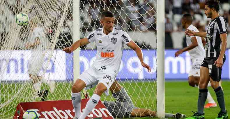 Di Santo marcou o primeiro gol pelo Atltico cntra o Botafogo e merece continuar no time(foto: Bruno Cantini/Atltico)