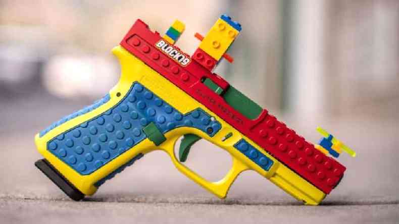 Arma de fogo Block19, que se parece a um brinquedo, foi chamada de 'irresponsvel' e 'perigosa'(foto: Instagram/Culper Precision)