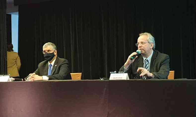 Gustavo Barbosa e Otto Levy durante apresentao do PLOA para 2021(foto: Matheus Muratori/EM/D. A. Press)