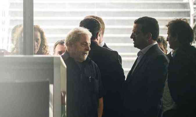 Ex-presidente Lula depois de prestar depoimento na sede da Polícia Federal, em São Paulo, em março deste ano(foto: MARCOS BIZZOTTO/RAW IMAGE/ESTADAO CONTEUDO)