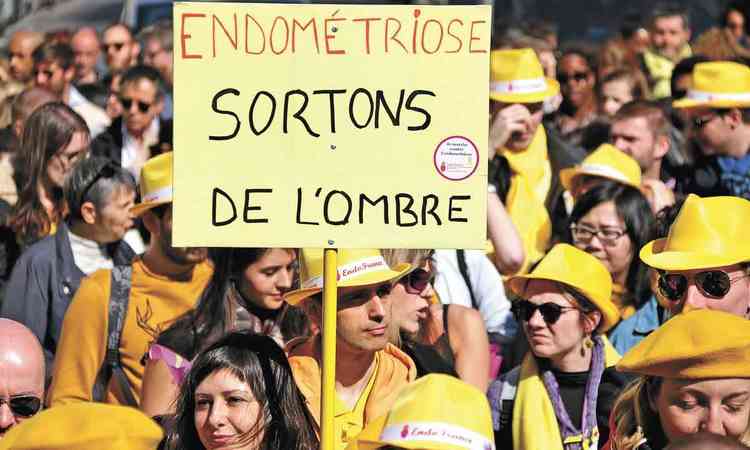 Na Frana, entidades e pacientes promovem campanhas ao tratamento de mulheres com endometriose