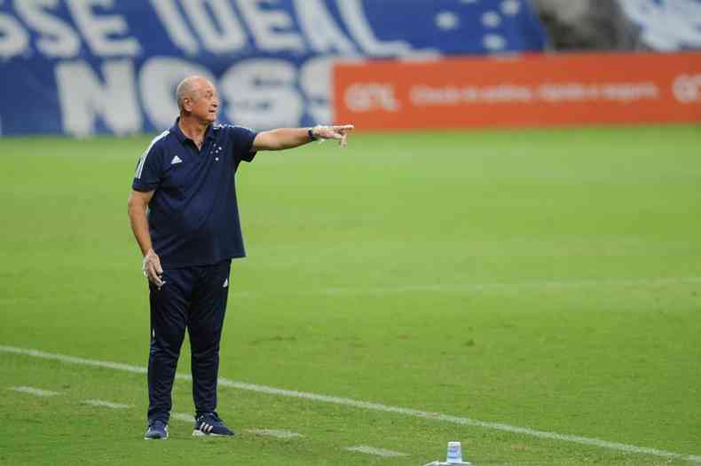 O Cruzeiro, de Scolari, recebe o Cuiab na tera-feira, no Horto(foto: Alexandre Guzanshe/EM/D.A Press - 5/12/20)