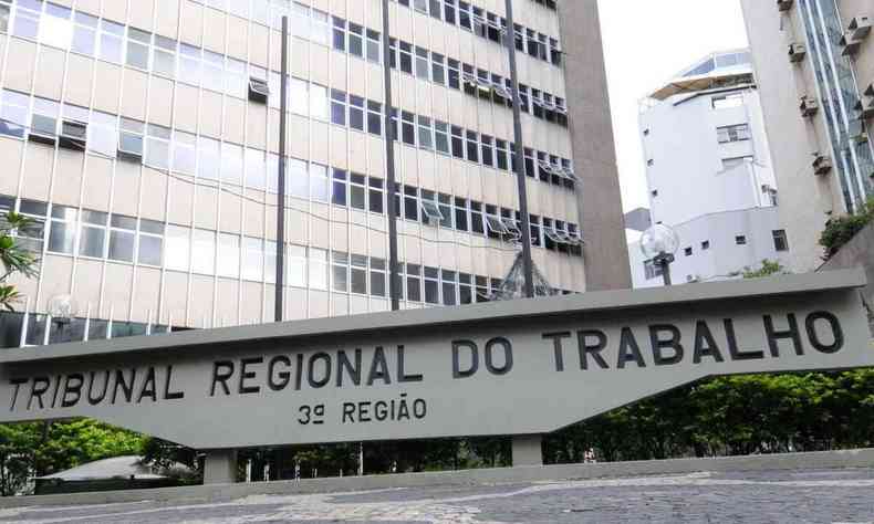 Imagem da fachada do Tribunal Regional do Trabalho em Minas Gerais