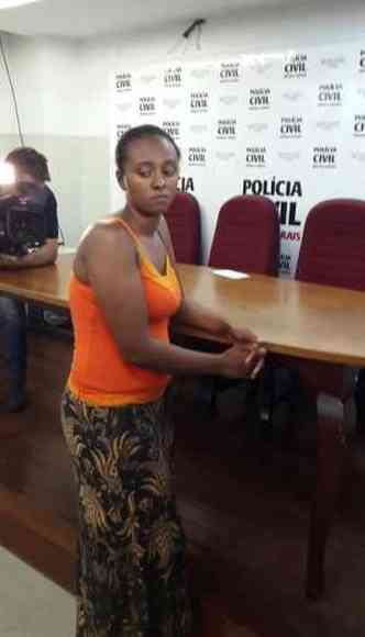 Iolanda Deuslenia Moreira de Sousa Viana, de 23 anos, se apresentou  polcia(foto: Ramon Lisboa/ EM/D.A.Press)