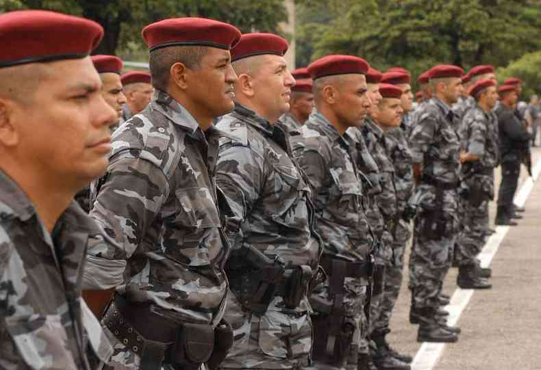 Moro autorizou o envio de 300 homens da tropa(foto: Nestor Mller / Jornal A Gazeta)