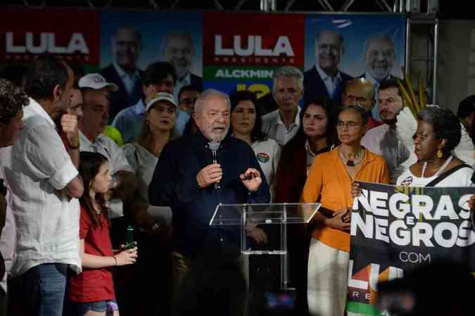 Lula realizou ato eleitoral em Ribeiro das Neves, na Grande BH, neste sbadoTlio Santos/EM/DA Press