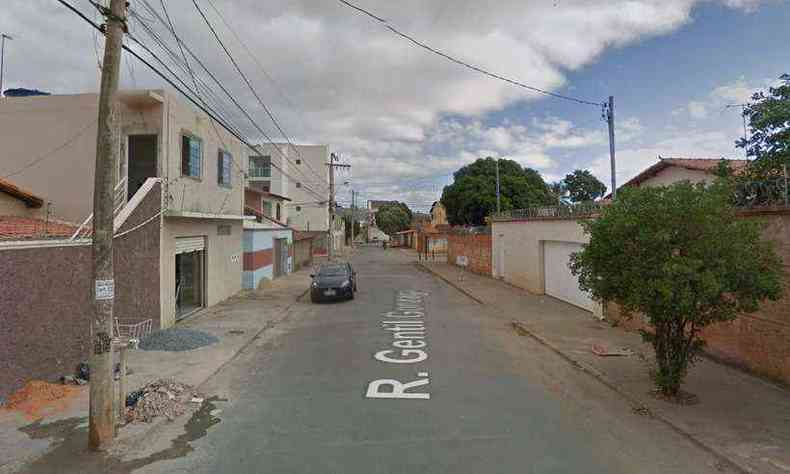 Homem jogava fezes em casa de vizinha na Rua Santo Amaro, no Bairro So Judas, em Montes Claros(foto: Google Street View/Reproduo)
