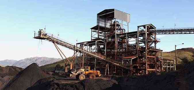 Explorao de minrio de ferro do grupo siderrgico Gerdau em Ouro Preto(foto: Ivson Miranda/Gerdau/Divulgao)