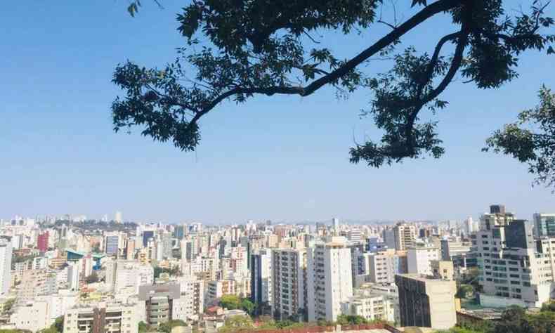 Vista de Belo Horizonte neste domingo (3/10)