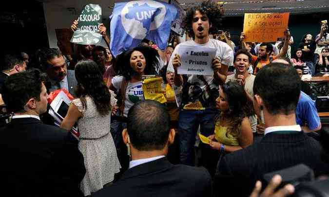 Estudantes protestam reduo da maioridade penal(foto: Lcio Bernardo Jr./Cmara dos Deputados )