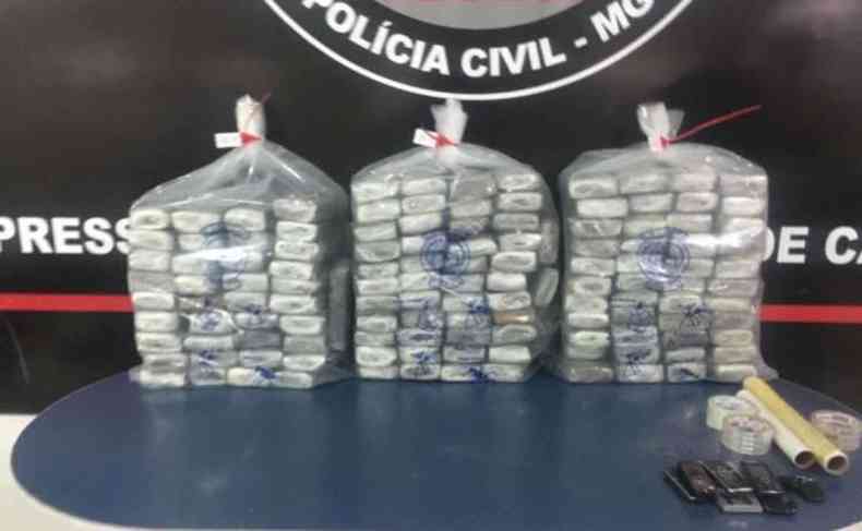 Quadrilha usava os produtos roubados para trocar por drogas(foto: Polcia Civil/Divulgao)