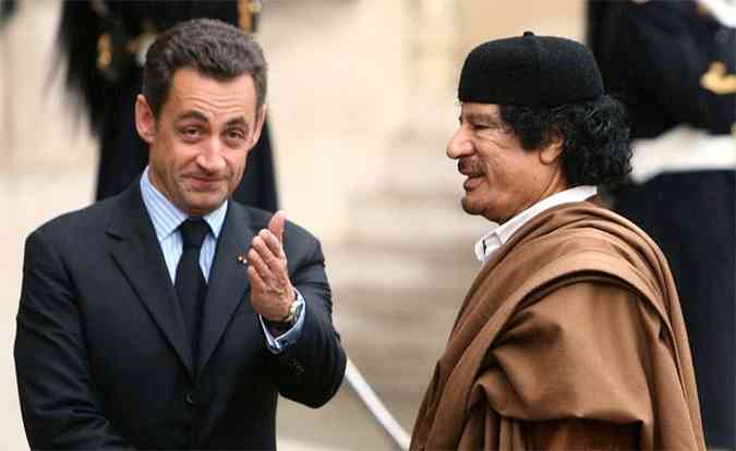 Sarkozy negou que tenha sido financiado por Kadafi para sua eleio a presidente(foto: LIBYA/ARMS REUTERS/Jacky Naegelen)