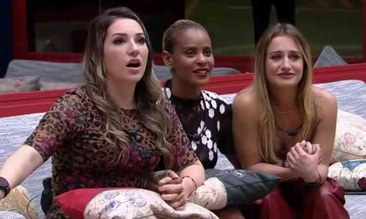 Amanda, Aline e Bruna