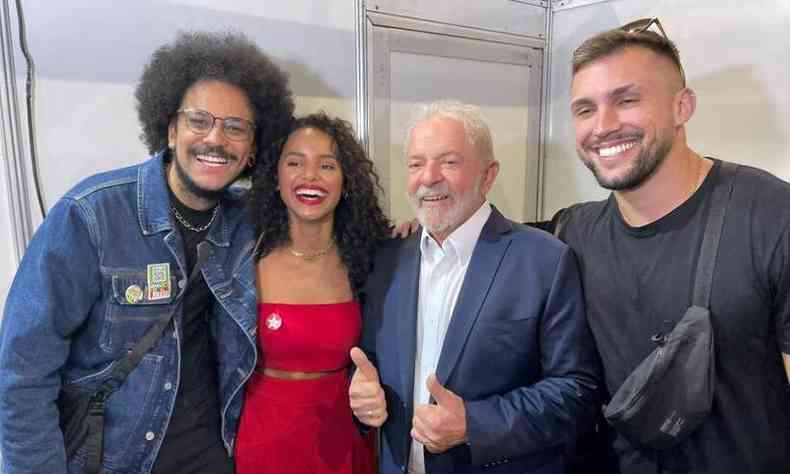 Joo Luiz, Gleici, Lula e Arthur em evento do PT em maio