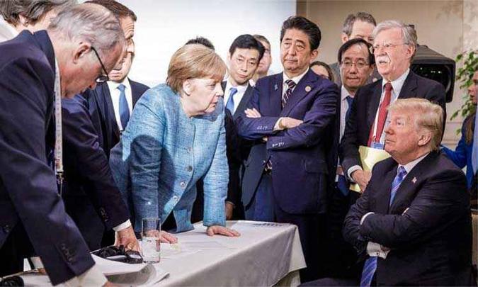 A chanceler Angela Merkel e outros líderes do mundo conversam com o presidente Donald Trump(foto: Governo alemão/Divulgação) A chanceler Angela Merkel e outros líderes do mundo conversam com o presidente Donald Trump(foto: Governo alemão/Divulgação)