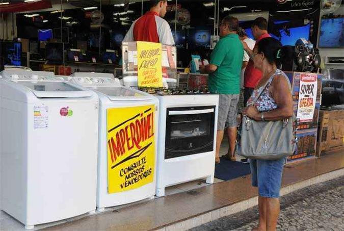Apesar do impacto pequeno na prestao, financiamento mais caro afeta o crescimento do pas(foto: Paulo Filgueiras/EM/D.A Press)