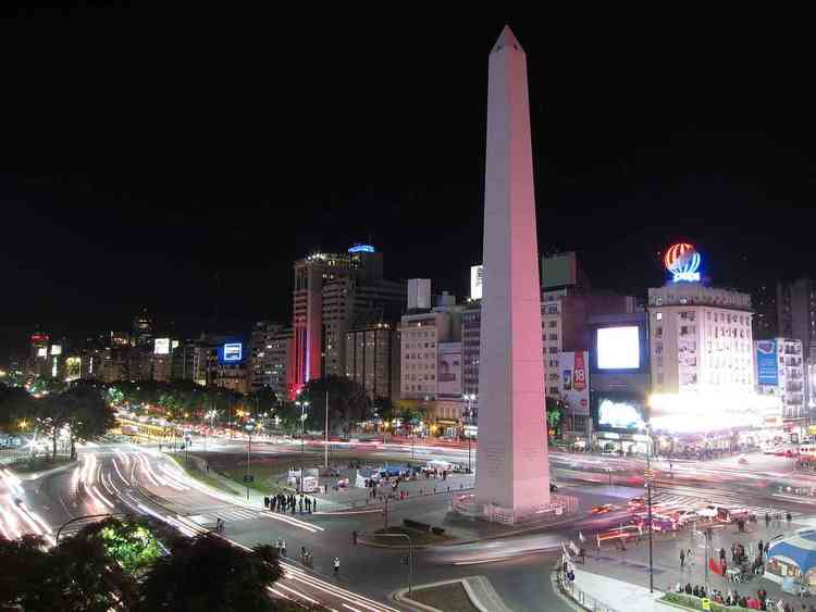 Buenos Aires, capital argentina,  noite