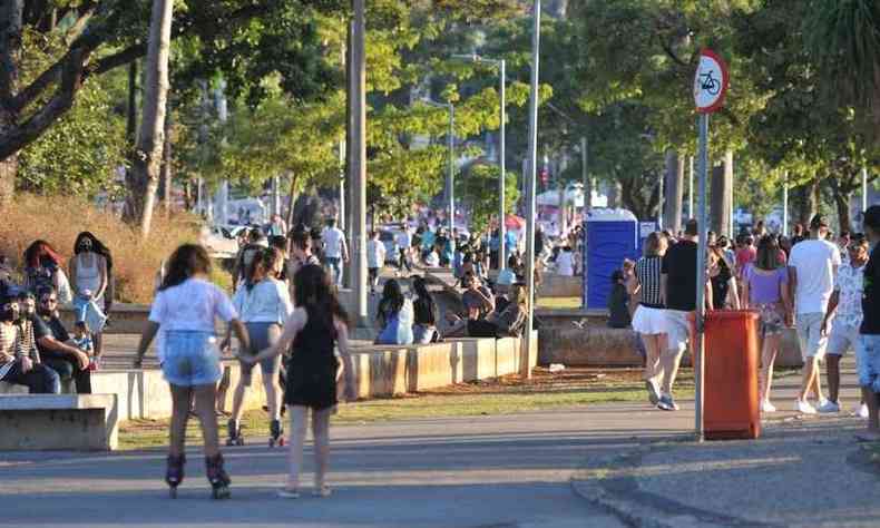 Veja como foi o primeiro dia de reabertura de parques e clubes em BH -  Gerais - Estado de Minas