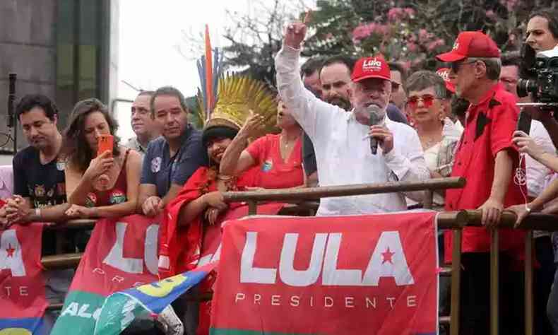 Lula  eleito presidente do Brasil