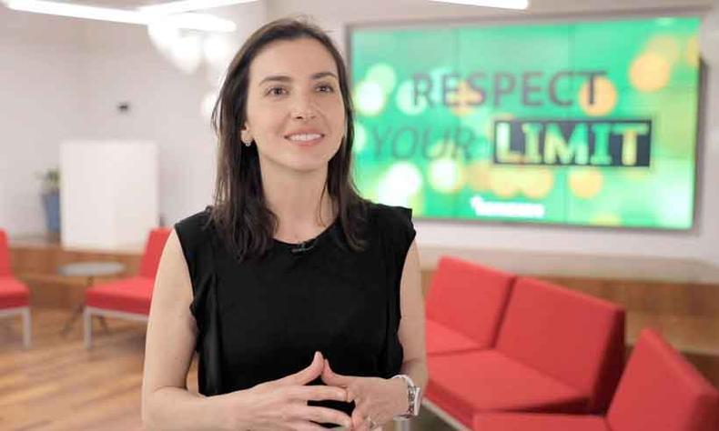Ornella Vilardo, gerente de sustentabilidade do Grupo Heineken no Brasil, diz que os jovens são convidados a fazer projetos para exercitar suas potencialidades, talentos e propósito(foto: Maker Brands/Divulgação) Ornella Vilardo, gerente de sustentabilidade do Grupo Heineken no Brasil, diz que os jovens são convidados a fazer projetos para exercitar suas potencialidades, talentos e propósito(foto: Maker Brands/Divulgação)