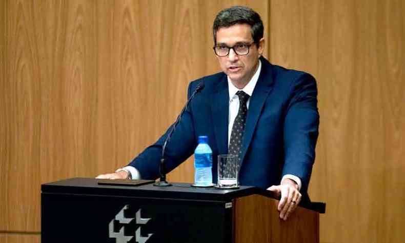 OAB cobra do presidente do BC, Roberto Campos Neto, revogação da cobrança da nova taxa (foto: Sérgio Lima/AFP)