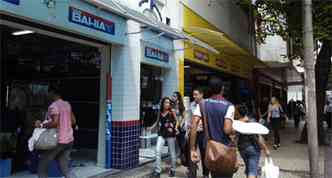 Fachada de lojas da rede Viavarejo no Centro de Belo Horizonte. Recuperao do crdito  fundamental parauma nova onda de consumo(foto: MARCOS MICHELIN/EM/D.A PRESS - 24/3/11)