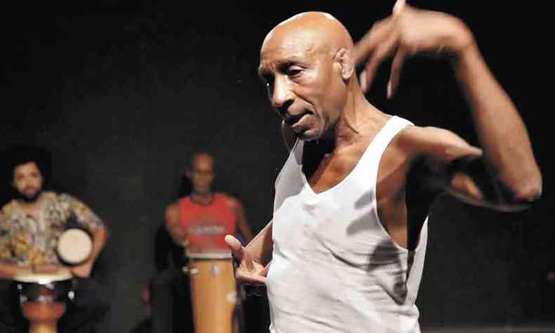 O coregrafo e professor americano Clyde Morgan, referncia da dana afro,  um dos personagens do filme 