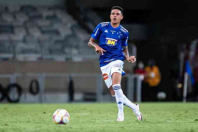 Jadsom se firmou entre os titulares do Cruzeiro(foto: Bruno Haddad/Cruzeiro)