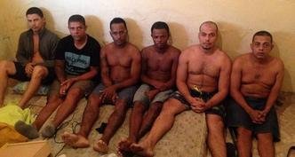 Fu da Mineira (1� a esquerda) e outros l�deres do tr�fico de drogas foram presos em opera��o do Batalh�o de Opera��es Especiais (Bope)(foto: Facebook/BOPE)