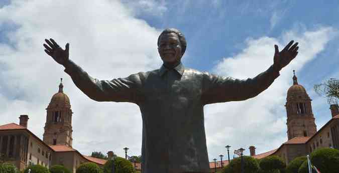 Aps as ltimas homenagens a Mandela, comeam as apostas sobre um possvel sucessor simblico(foto: AFP PHOTO / ALEXANDER JOE )