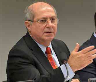 O ministro das Comunicaes, Paulo Bernardo,participou de audincia nesta quarta-feira (foto: Wilson Dias/ABr)