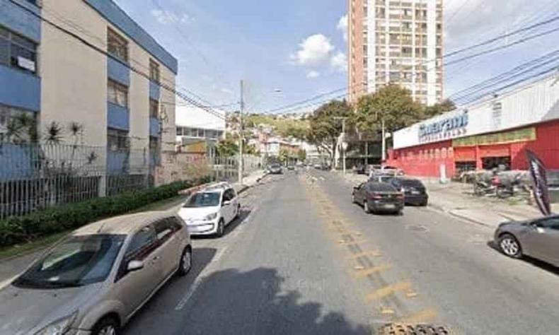 A avenida Mem de S� � uma das principais vias do Bairro Santa Efig�nia Para�so