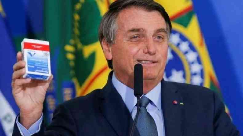 Bolsonaro fez uma série de apelos públicos para o uso da hidroxicloroquina como suposto 'tratamento precoce' contra a covid-19(foto: Reuters)