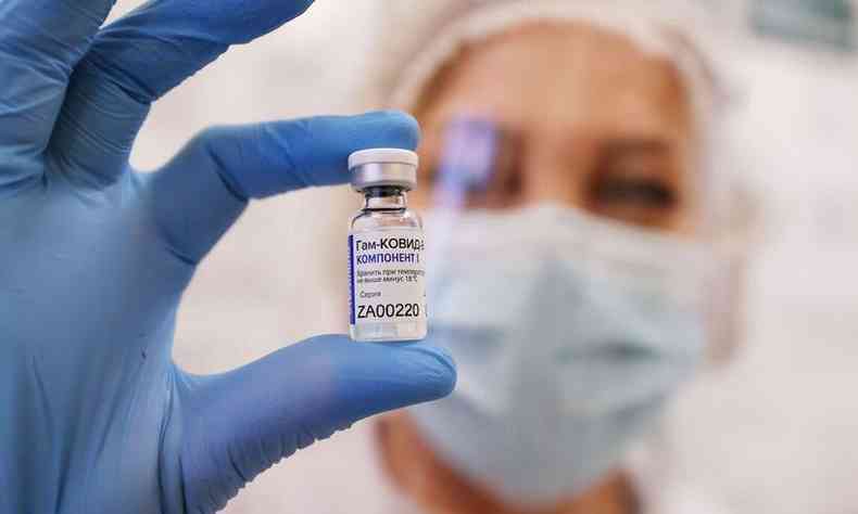 A vacina russa Sputinik V j foi registrada em 66 pases(foto: AFP)