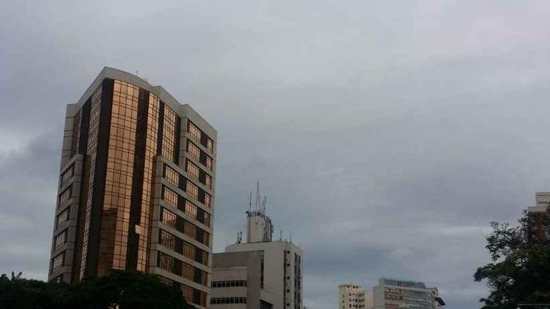Defesa Civil alerta para pancadas de chuva até quarta-feira(foto: Paulo Filgueiras/EM/D.A.Press) Defesa Civil alerta para pancadas de chuva até quarta-feira(foto: Paulo Filgueiras/EM/D.A.Press)